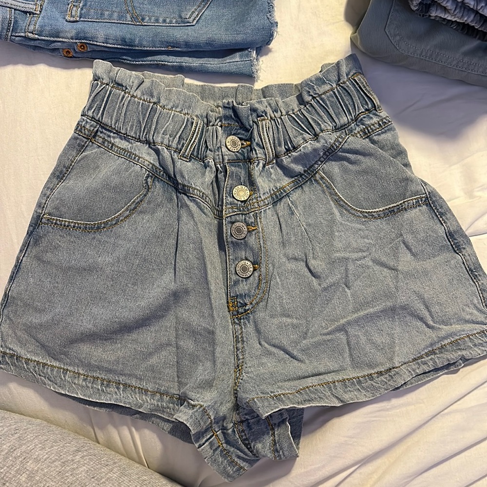 Love tree shorts